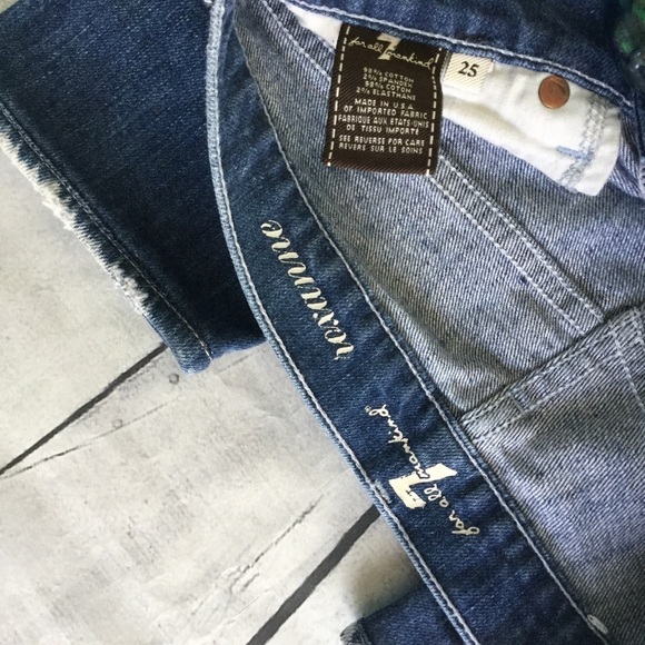 7 For All Mankind Low Rise Blue Packets Dark Blue Washed Women’s Denim - Picture 5 of 8